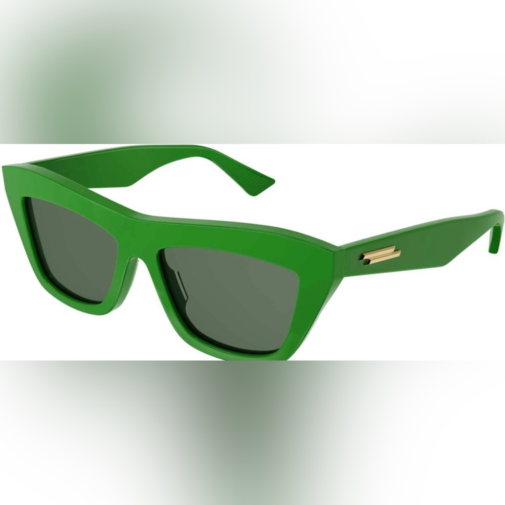 BOTTEGA VENETA
Classic Ribbon Sunglasses